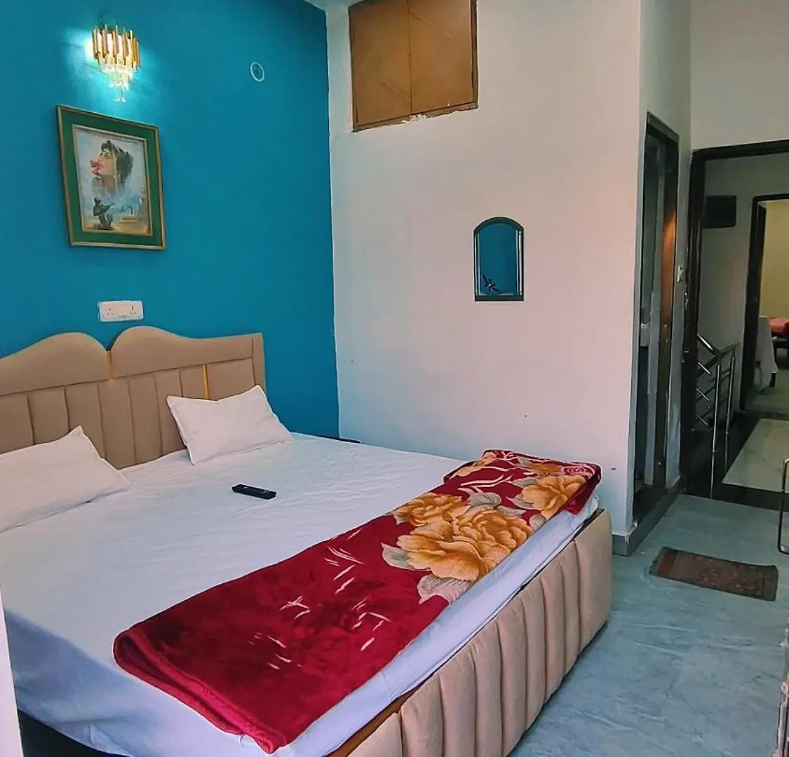 Laxmi Home Stay Varanasi