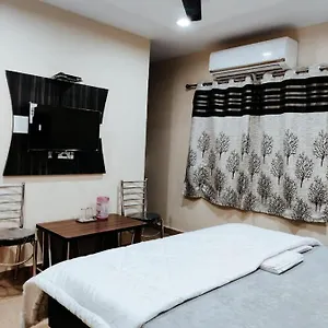 3* Hotel Priyaparadiseinn